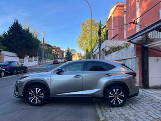 Lexus NX 300H F-SPORT