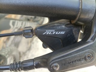 Bicicleta Specialized Gris Oscura.