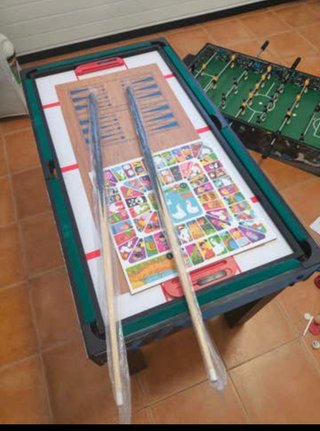 Futbolín y mesa multijuegos 15 en 1