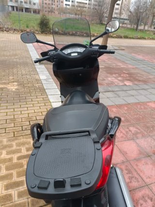Yamaha Xmax 250i Scooter Negra/Gris