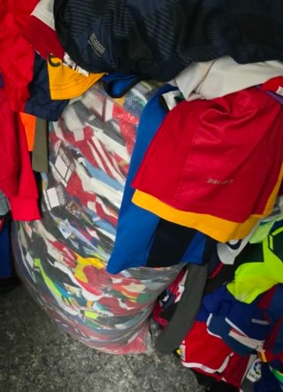 43 Camisetas de Fútbol Grado B