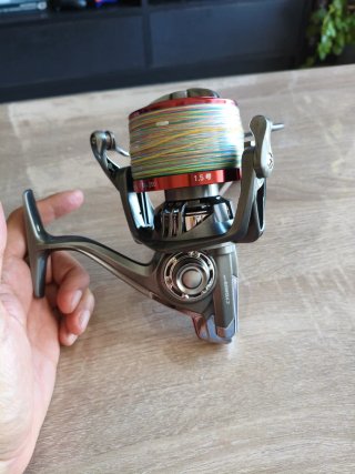 Carretes pesca AKAMI CYGNUS CSC