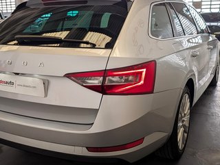 Skoda Superb COMBI 2.0TDI AMBITION DSG 150CV