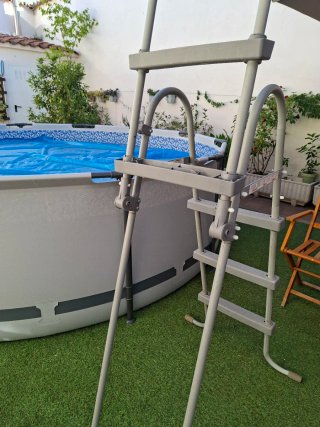 Escalera Piscina Bestway Gris