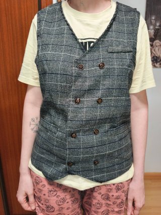 Elegante Chaleco Gris Oscuro Talla 50