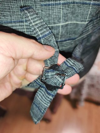 Elegante Chaleco Gris Oscuro Talla 50