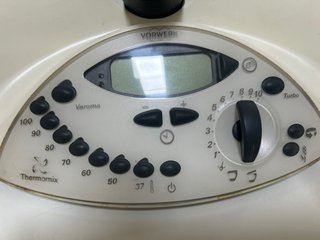 Thermomix TM31 con accesorios