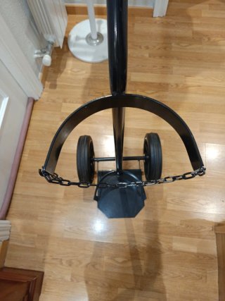 Carretilla para bombonas de oxígeno