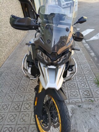 Voge 900DSX