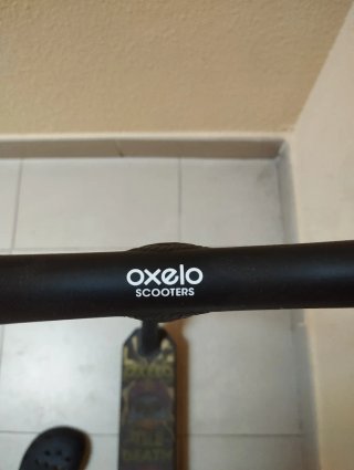 Patinete Oxelo Scooter Negro y Rojo
