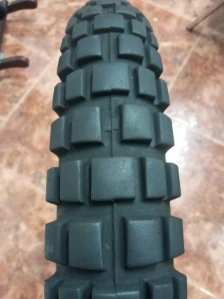 Neumático Trail Moto tkc80 90/90 21