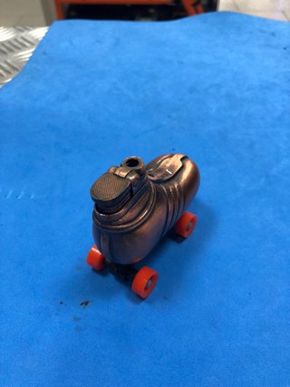Mechero Cenicero Patín Bronce