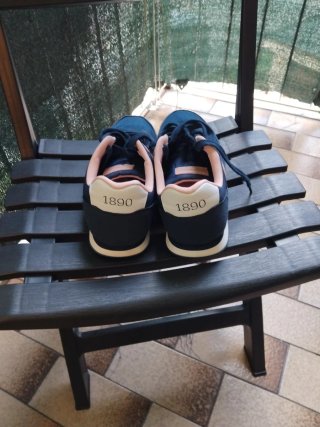 Scarpe sportive donna N 40