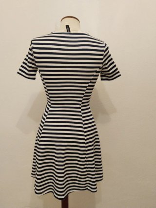Vestido corto rayas azul y blanco