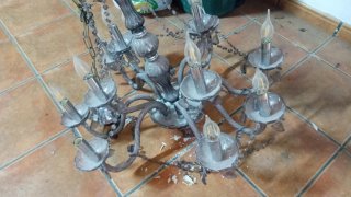 Lámpara de cristal gris y transparente