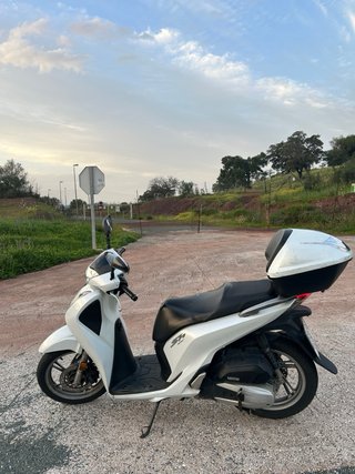 Honda SH 125cc Scooter 2018 Blanca