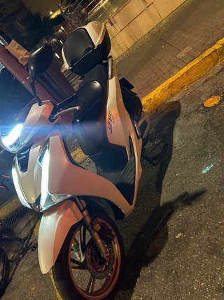 Honda SH 125cc Scooter 2018 Blanca