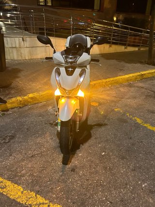 Honda SH 125cc Scooter 2018 Blanca