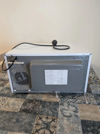 Microondas Panasonic Inverter NN-GD34HW