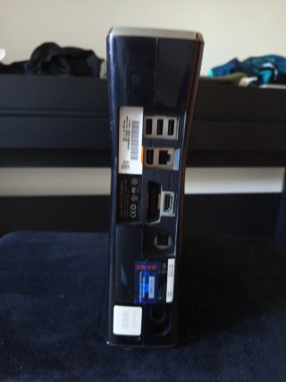 Xbox 360 Slim Negra con Mando y Cables