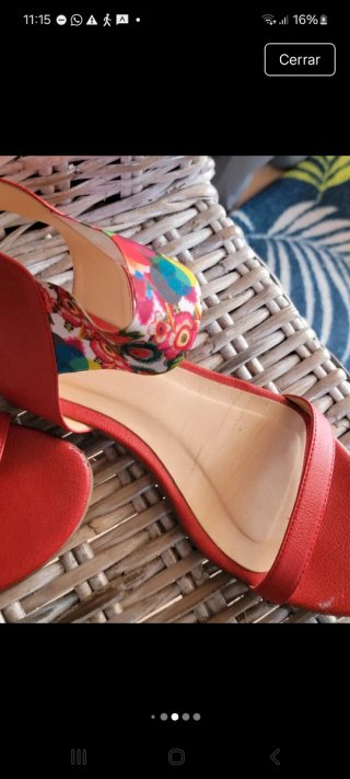 Sandalias Desigual Multicolor y Rojas