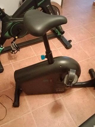 Bicicleta Estática DOMYOS 140