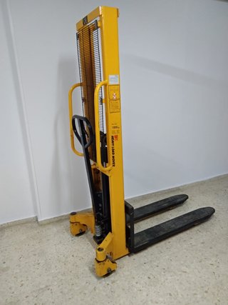 Apiladora manual 1000kg