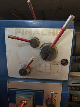 Torno Pinacho A-75 con copiador Se vende torno pa