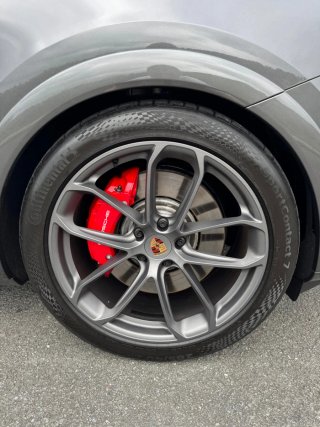 Porsche Cayenne 2025