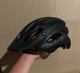 Casco Giro Manifest Mips Talla M