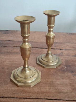 Antigua pareja candeleros bronce dorado siglo XIX