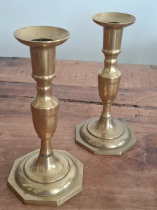 Antigua pareja candeleros bronce dorado siglo XIX