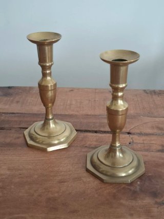 Antigua pareja candeleros bronce dorado siglo XIX