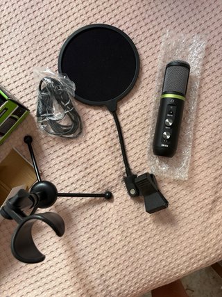 Micrófono Maono EM-USB Condenser + Antipop