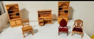 Mobili per casa delle bambole in miniatura