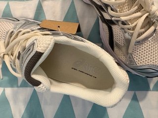 Asics Gel-Kayano 14 Plata/Negro