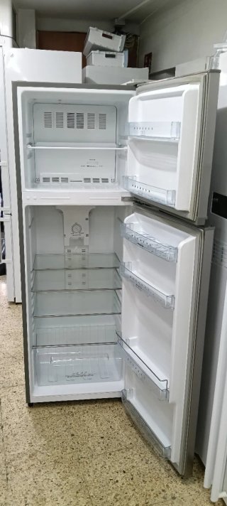 Nevera Hisense No Frost A+ 170 x 60 x 63 cm
