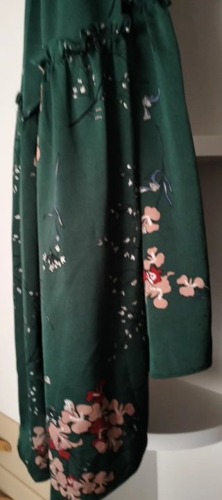 Vestido largo camisero con estampado floral