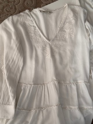 Lote 2 blusas blancas Vila y Zara T.S manga 3/4