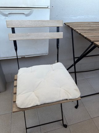 Mesa y 2 sillas de exterior