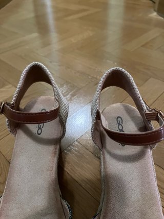 Alpargatas cuña GOGO Talla 38 de tela y esparto
