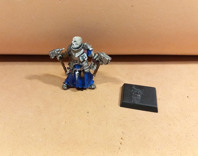 warhammer sacerdote guerrero