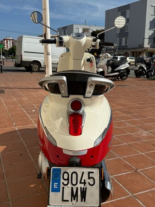 PEUGEOT DJANGO 125 cc ABS SOLO 5,000KM Y GARANTIA