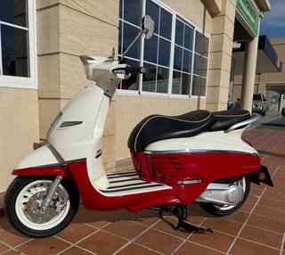 PEUGEOT DJANGO 125 cc ABS SOLO 5,000KM Y GARANTIA