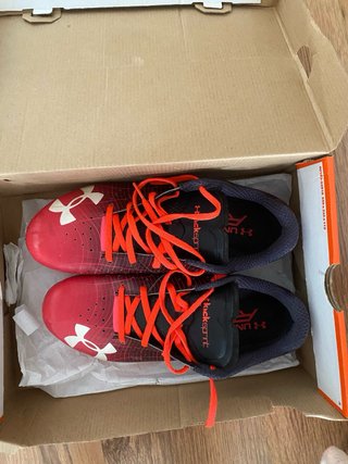 Zapatillas clavos atletismo Under Armour