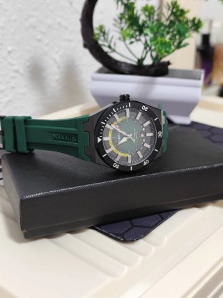 Reloj CURREN Hombre Negro y Verde