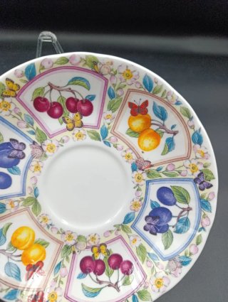 Taza desayuno porcelana inglesa Roy Kirkham