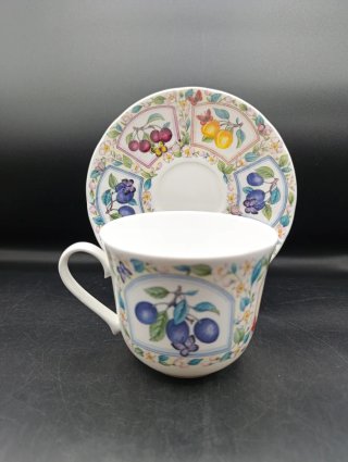 Taza desayuno porcelana inglesa Roy Kirkham