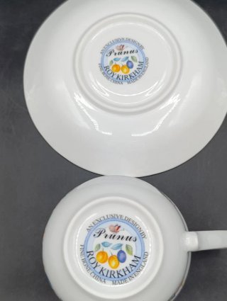 Taza desayuno porcelana inglesa Roy Kirkham
