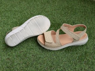 Sandalias Silvio Talla 36 Beige/Dorado